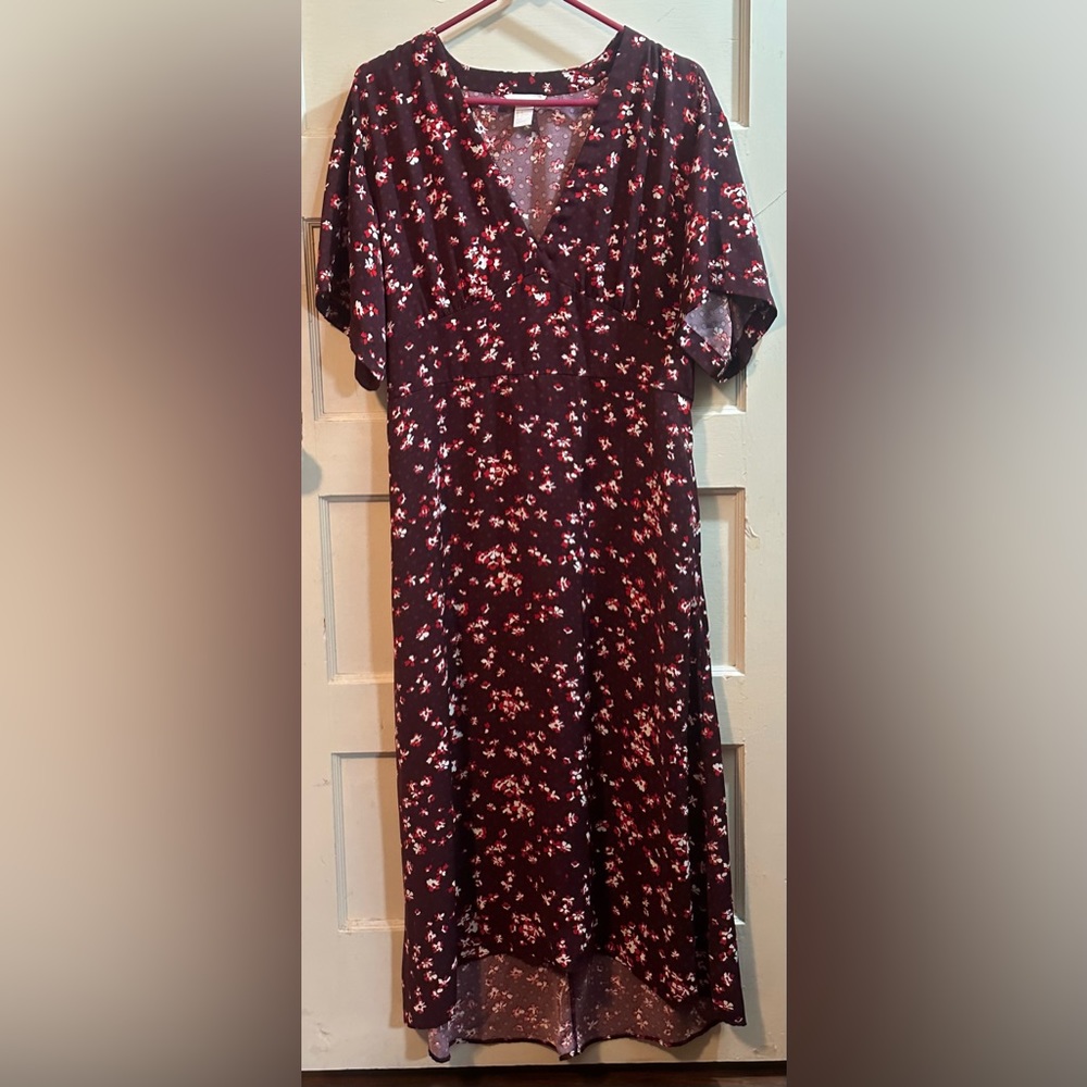 Dress purple/plum background white and red flowers #H&M #midi